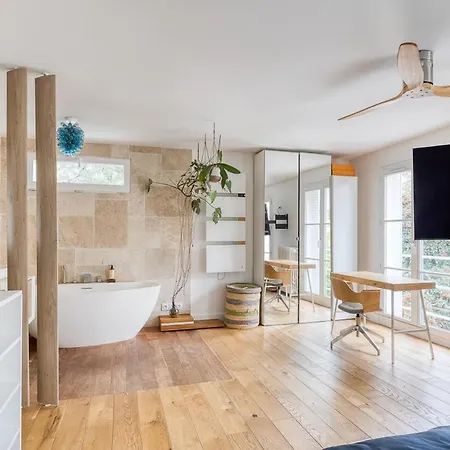 Apartment Parisian Loft & Secret Garden Paris