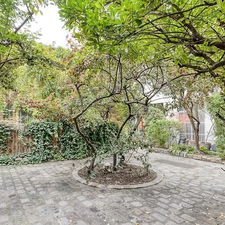 Parisian Loft & Secret Garden Apartment Paris